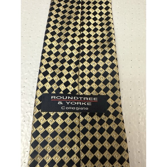 Roundtree & Yorke Collegiate Necktie Blue Yellow L W 100% Imported Silk - Picture 2 of 5